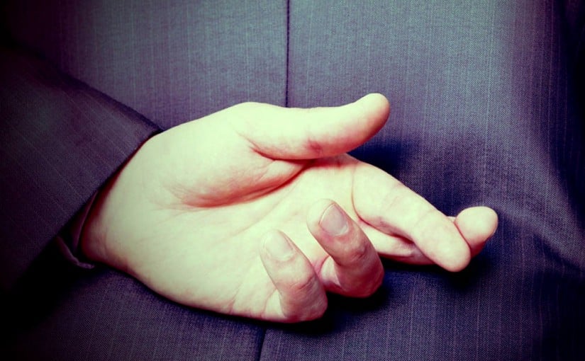 Чиновники постоянно врут, и им не верят даже тогда, когда они говорят правду