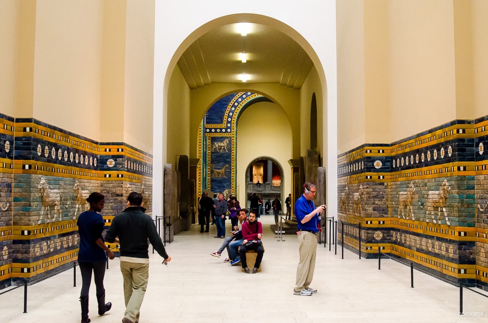 Ворота Иштар в Пергамском музее Берлина